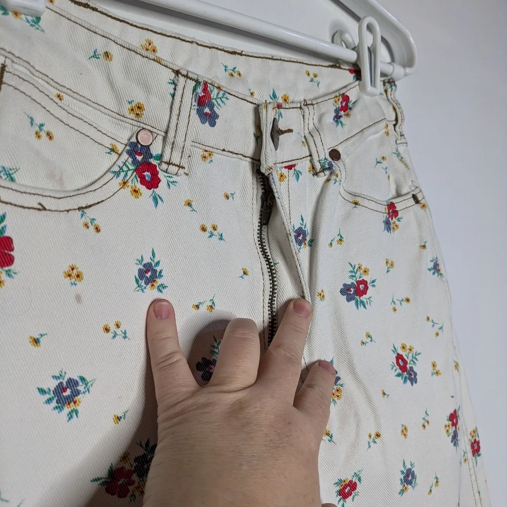 Billabong X Wrangler White Red Yellow Floral Denim Jean 25 - Picture 5 of 12
